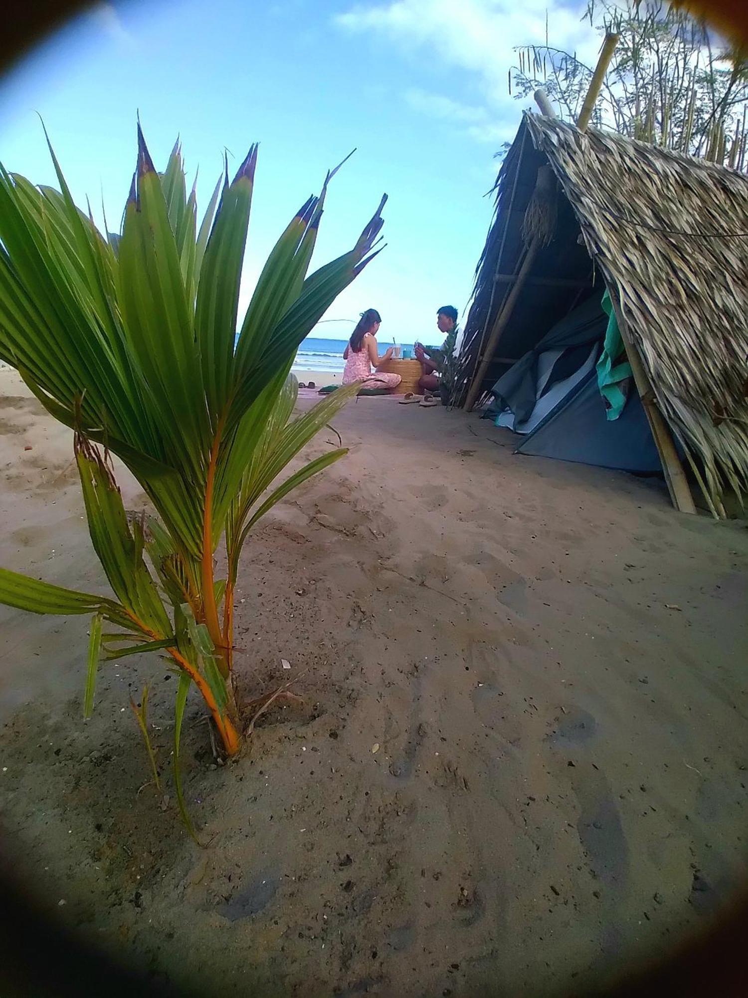אל נידו Bucana Kamp Payapa Beachfront מראה חיצוני תמונה